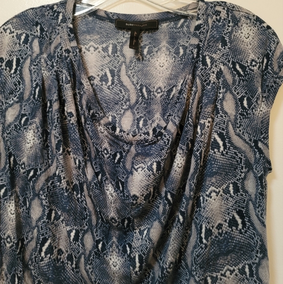 Bcbgmaxazria Blue Snakeskin Print Hera Draped Neck Sleeveless Top Size Small - Picture 4 of 12